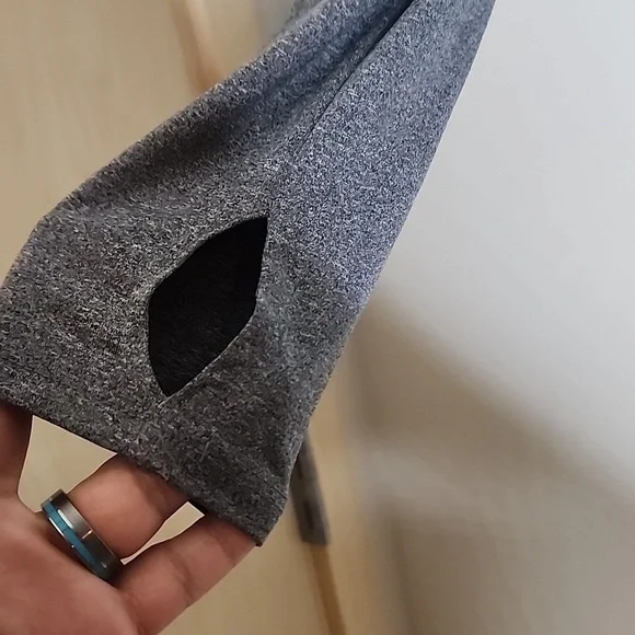 Pink Victoria secret ultimate grey long-sleeved  top size small - Picture 6 of 6